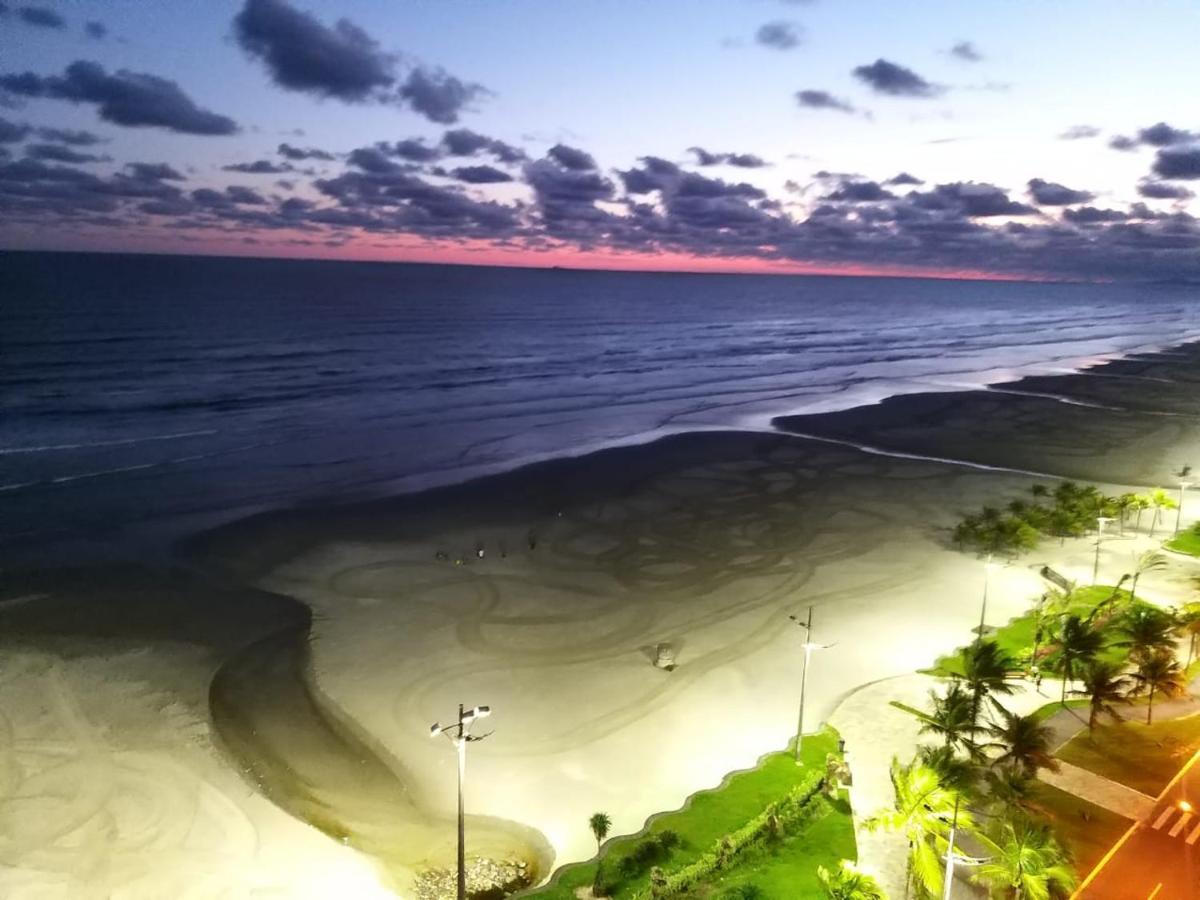 Predio Com Piscina Na Cobertura Frente Ao Mar, Apartamento Para Ate 6 Adultos E 3 Criancas Ate 8 Anos, Churrasqueira Na Sacada, Wi-Fi Gratis, Nao Oferecemos Roupas De Cama E Banho, 1 Vaga De Garagem, Na Praia Grande-Vila Mirim Διαμέρισμα Εξωτερικό φωτογραφία