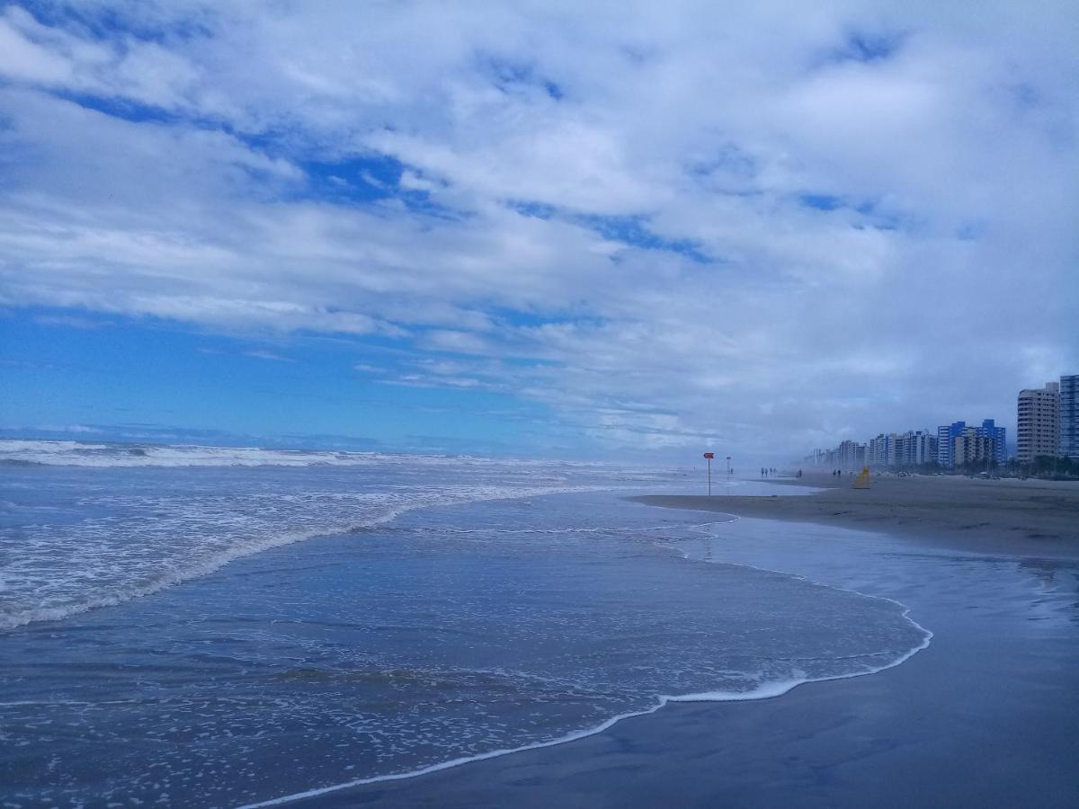 Predio Com Piscina Na Cobertura Frente Ao Mar, Apartamento Para Ate 6 Adultos E 3 Criancas Ate 8 Anos, Churrasqueira Na Sacada, Wi-Fi Gratis, Nao Oferecemos Roupas De Cama E Banho, 1 Vaga De Garagem, Na Praia Grande-Vila Mirim Διαμέρισμα Εξωτερικό φωτογραφία