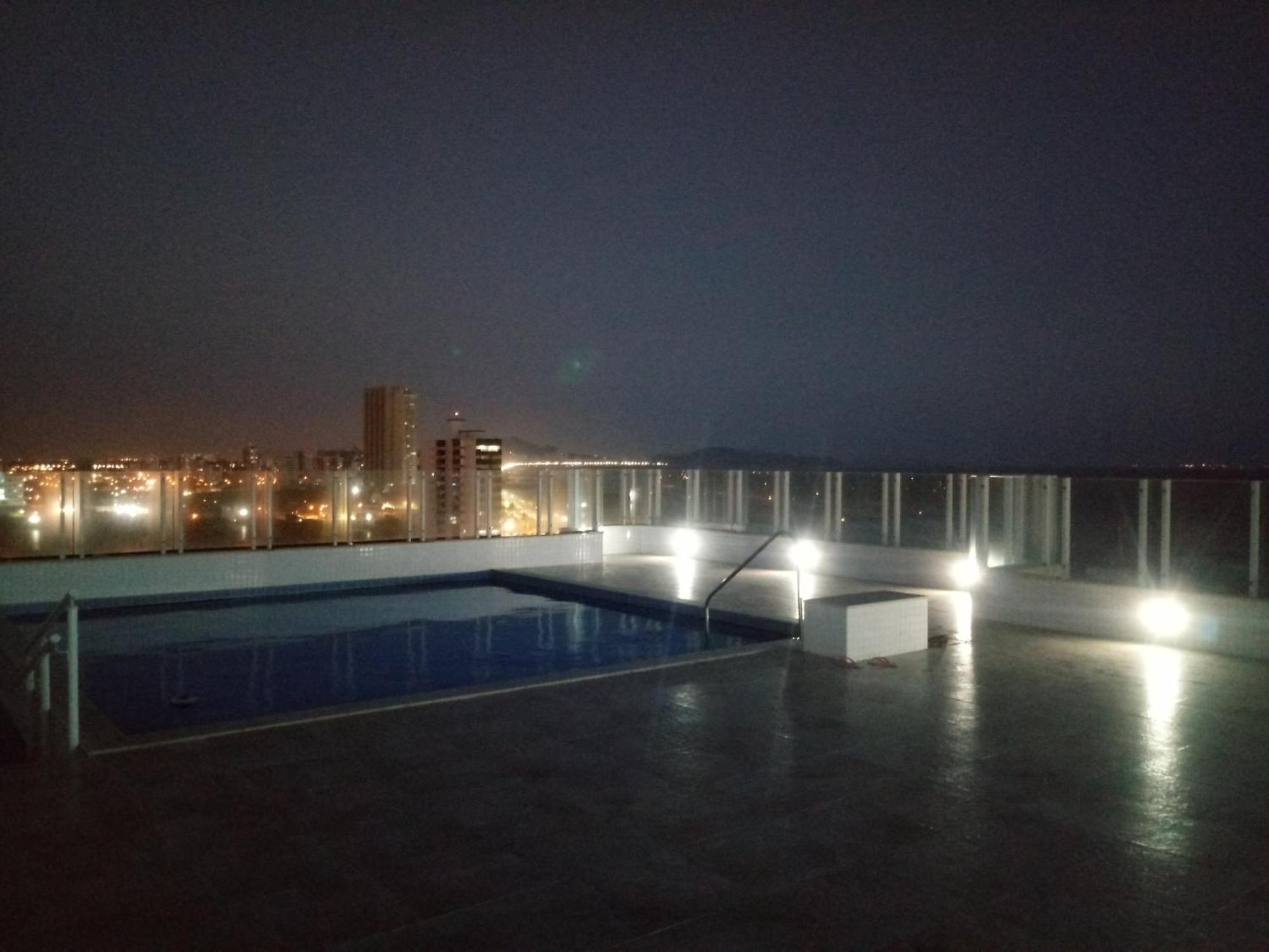 Predio Com Piscina Na Cobertura Frente Ao Mar, Apartamento Para Ate 6 Adultos E 3 Criancas Ate 8 Anos, Churrasqueira Na Sacada, Wi-Fi Gratis, Nao Oferecemos Roupas De Cama E Banho, 1 Vaga De Garagem, Na Praia Grande-Vila Mirim Διαμέρισμα Δωμάτιο φωτογραφία